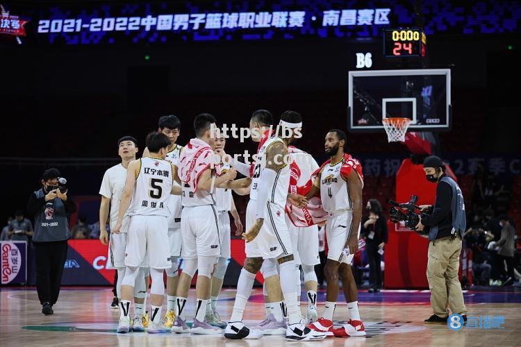 bsports体育-辽宁男篮成功卫冕总冠军，夺得2019总决赛冠军_辽宁男篮夺冠2021