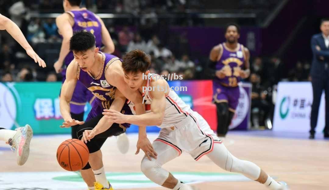 bsports体育-球员关键时刻斩获进球，球队士气高涨备战